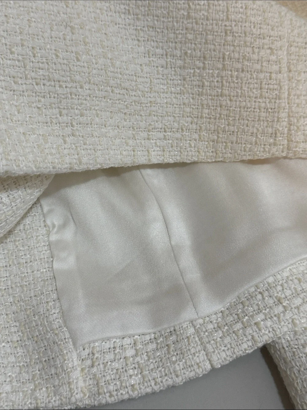 NEW✨NEW✨Tory Burch Cream Bouclé Button Jacket with Gold Buttons size S